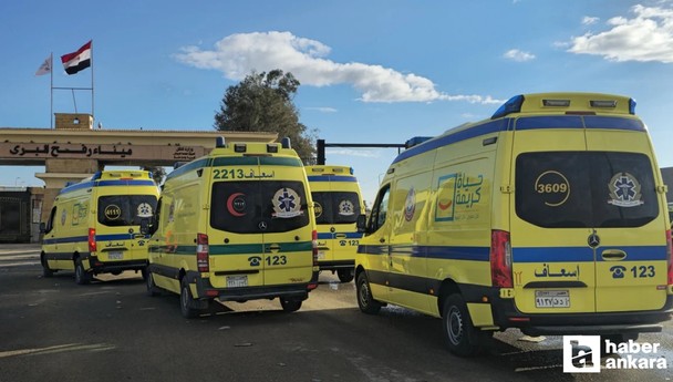 Gazze'nin dünyaya açılan tek kapısı: Refah Sınır Kapısı 8 ay sonra açıldı