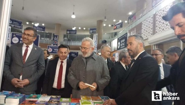 Pursaklar Belediyesi'nin 3'üncü Kitap Fuarı yoğun ilgi görüyor
