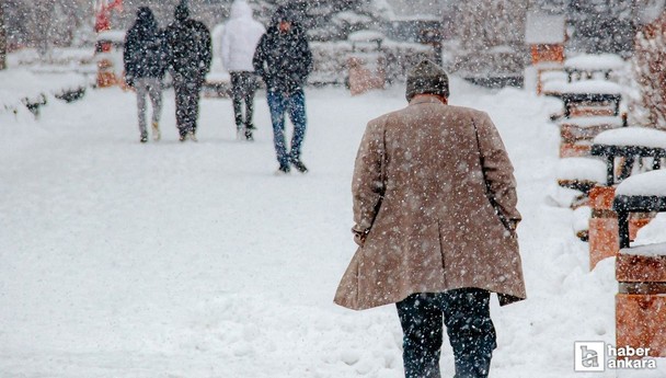 Botları yeniden çıkarma vakti: Ankara'da pazartesi kar başlıyor
