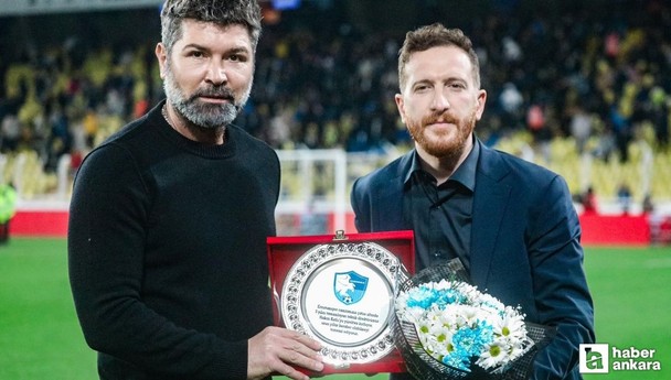 Gençlerbirliği'nin rakibi Erzurumspor'da Hakan Kutlu'ya plaket