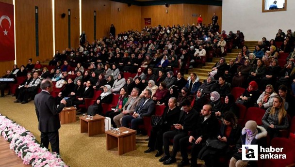 Altındağ Belediyesi'nin 'İyi İnsan Yetiştirme' seminerine yoğun ilgi