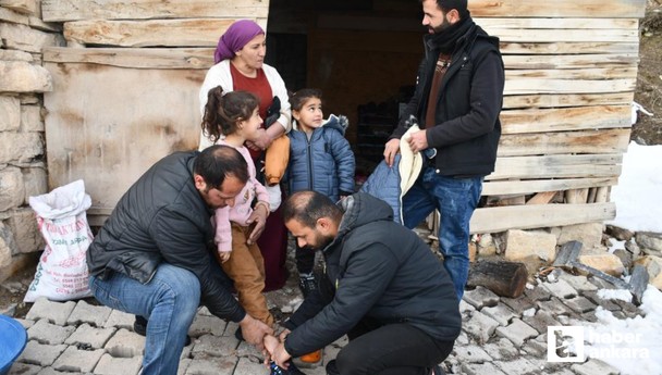 Ankara'da görev yapan polis memurundan Şırnak'taki çocuklara kış desteği