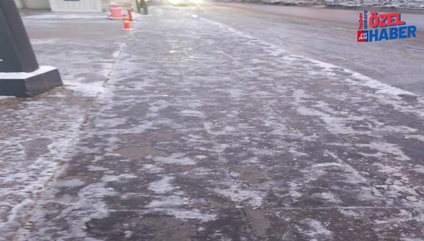 Ankara'da buzlanma ve don etkili oldu kaldırımlar buz pistine döndü