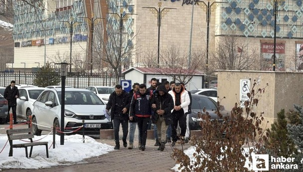 Sivas'ta kaçakçılara geçit verilmiyor:  4 şüpheli adliyeye sevk edildi