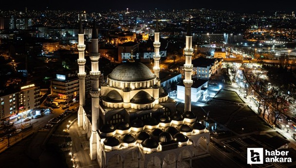 Ankara'da Ramazan hazırlığı: Camiler mahyalarla süsleniyor