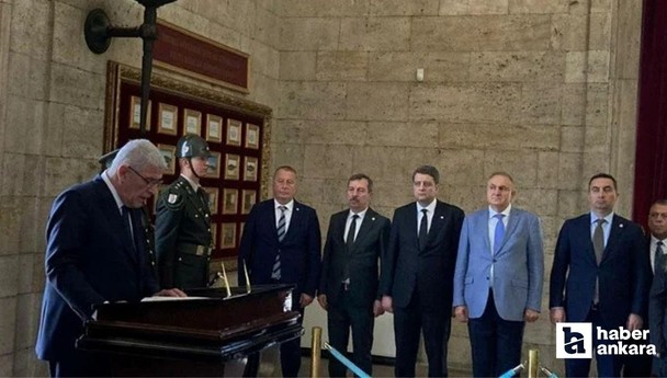 Musavat Dervişoğlu'ndan kadınlar günü ziyareti: Anıtkabir'e gitti