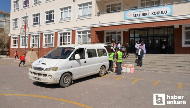 Kahramankazan Belediyesi okullara temizlik malzemesi desteği veriyor