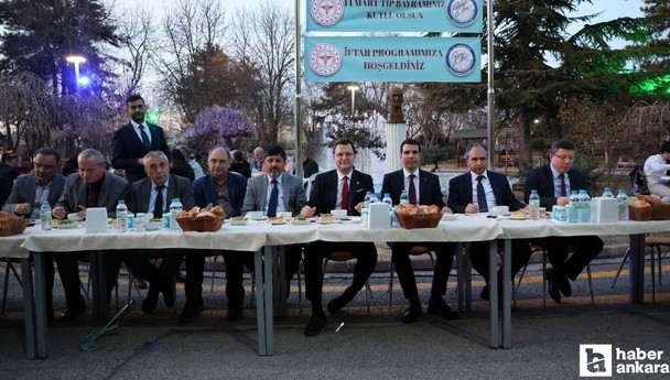 AK Parti Sağlık Politikaları Başkanı Yerebakan Ankara'da hasta yakınlarıyla buluştu