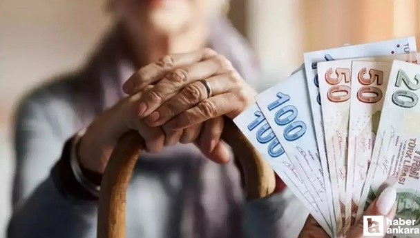 TBMM Plan Bütçe Komisyonu'na bayram ikramiyesinin 4 bin lira olmasını içeren kanun teklifi sunuldu