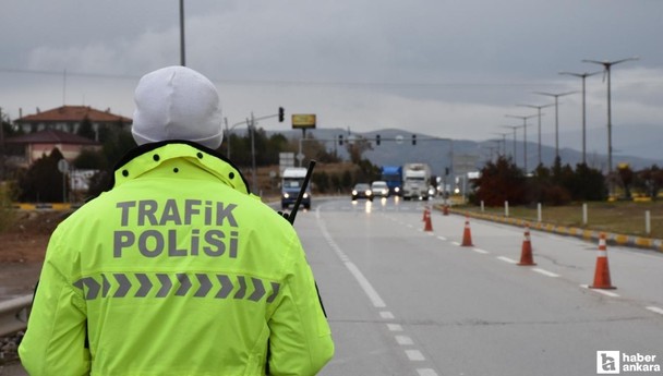 İstanbul Valiliği açıkladı: Bazı yollar yarın sabah 08.00'e kadar kapalı