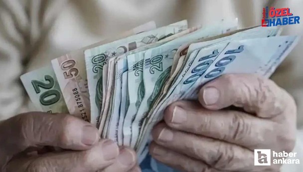 Bankalar SMS gönderdi! Bayram ikramiyesi için emeklilere bir iyi bir kötü haber geldi