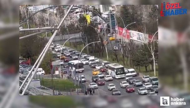 Ankara'da şehir içi trafiğin durma noktasına geldiği görüldü