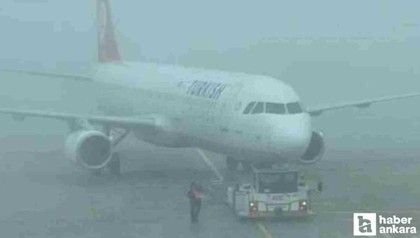 İstanbul'da uçuşlara sis engeli: Uçuşlar Ankara'ya yönlendiriliyor