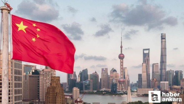 Kuzey Kore Lideri Kim Jong-un yeni keskin nişancı tüfeğini denedi