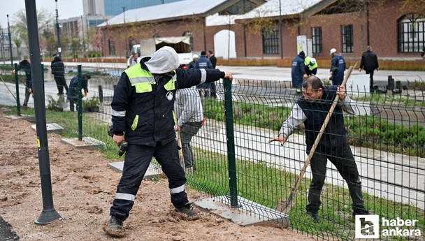 Altındağ Belediyesi Millet Bahçesinde yaz mesaisi sürüyor