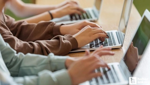 Öğretmen ve öğrencilere yönelik ücretsiz yapay zeka eğitimleri yarın Ankara'da başlıyor