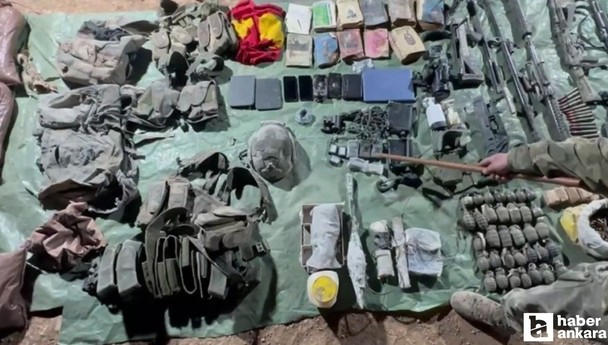 Pençe-Kilit operasyonunda teröristlere ait silah ve mühimmat ele geçirildi