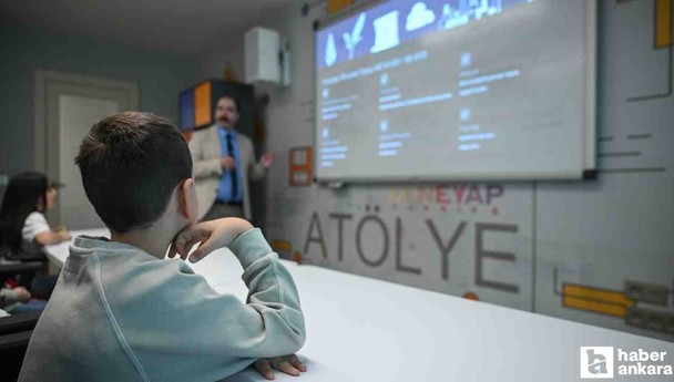 Ankara'da Millet Kütüphanesi'nde "Uzaya Nasıl Çıktık?" etkinliği düzenlendi