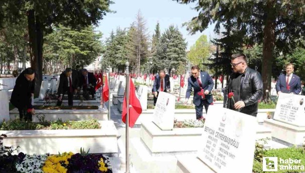 Ankara Cebeci Askeri Mezarlığı'nda şehitler dualarla anıldı