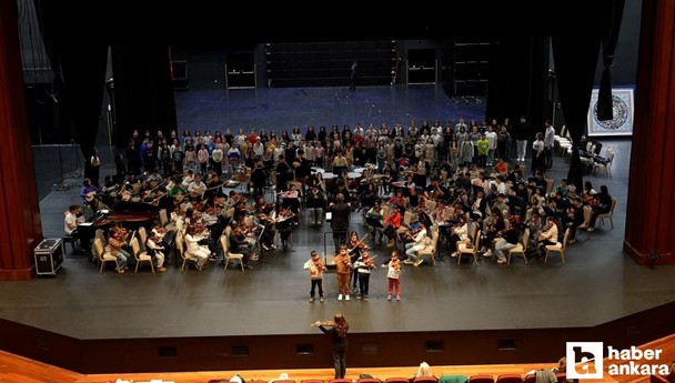 Cumhurbaşkanlığı Çocuk Orkestrası ve Korosu ilk konserini 23 Nisan'da tarihinde verecek