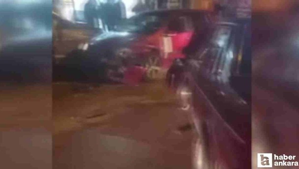 Sincan'da alkollü sürücü park halindeki araçlara çarptı