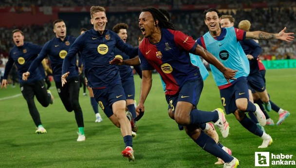 İspanya Kral Kupası’nı Barcelona müzesine götürdü