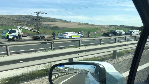Ankara kaza son dakika! Eskişehir yolu neden kapalı, trafik sıkışık?