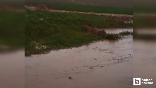 Haymana'da bir araç sel sularının ortasında mahsur kaldı