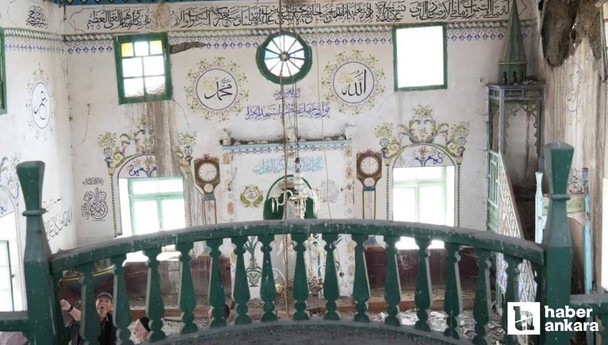 Kalecik'te yer alan tarihi cami yıkılma tehlikesiyle karşı karşıya