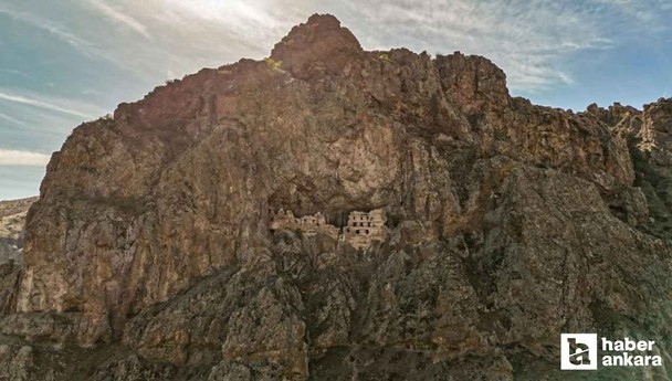 Sümela Manastırı'nın ikizi! Ankara'da kayaların kalbinde gizemli tarih sırrı hala çözülemedi