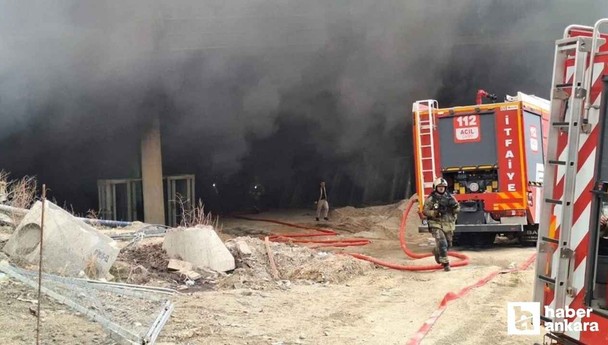 Etimesgut'ta yangın son dakika: İnşaat halindeki bina yandı