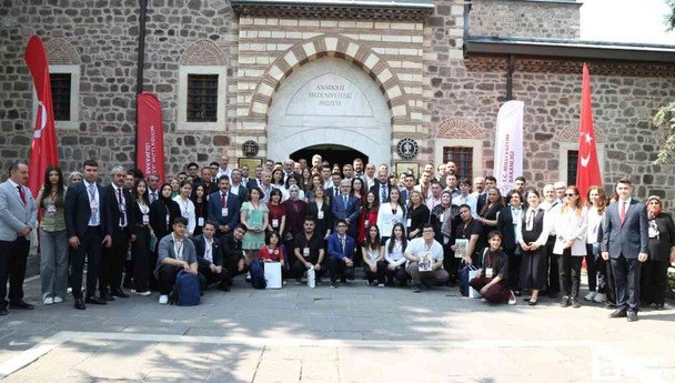 Başkentte 'Destanlarımı Çiziyorum Çizgi Roman Yarışması'nın kazananları ödüllerini aldı