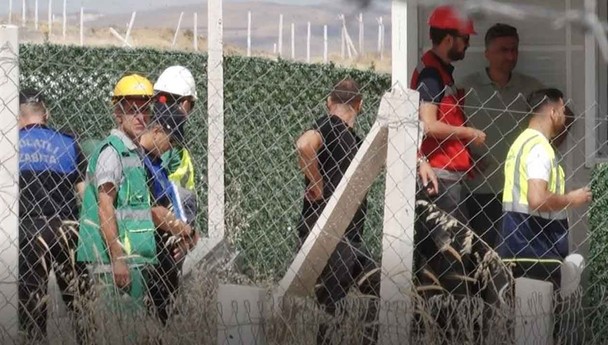 Polatlı'da hobi bahçesi yıkımı sahiplerince engellendi