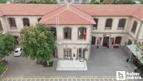 II. Abdülhamid döneminde kuruldu! Ankara'nın taş mektebi 500 TL'nin arkasında onun resmi var