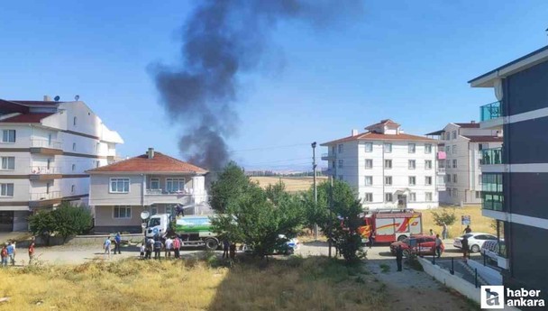 Akyurt'ta park halindeki araç yandı: Geriye hurda yığını kaldı