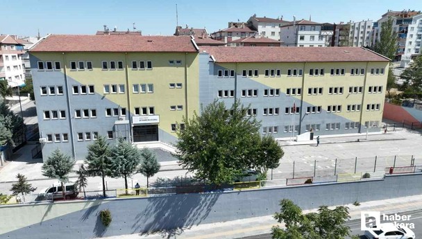 Etimesgut Belediyesi ilçedeki okullarda tadilatlar yaptı