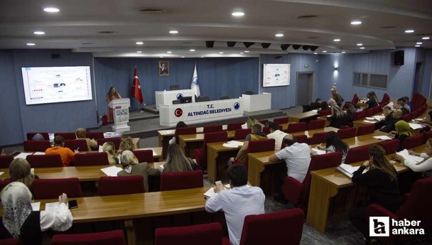 Altındağ Belediyesi'nde Salı Sohbetleri programı yeni sezona başladı