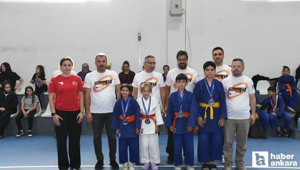 Pursaklar Belediyesi, spor salonlarında yarınların şampiyonlarını yetiştiriyor