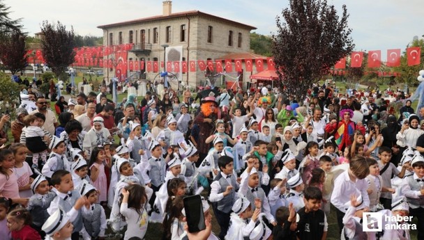Keçiören Belediyesi'nin sünnet şöleni renkli görüntülere sahne oldu