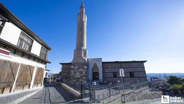 Türkiye'nin ayakta kalan en eski camilerinden biri Ankara'nın göbeğinde!