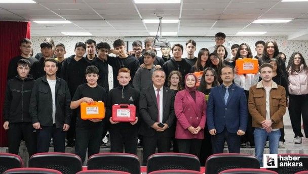 Etimesgut Belediyesi'nden okullarda afet bilinci eğitimi!