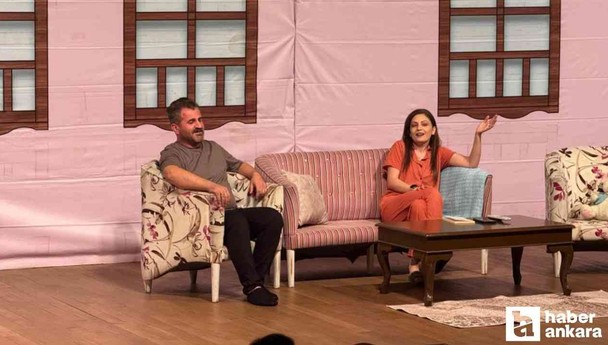 Sincan Belediyesi’nce yetişkinlere özel 'Aramızdaki Duvarlar' oyunu sahnelendi