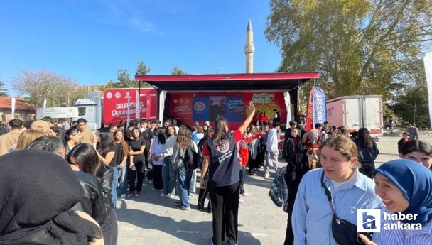 Ankara'dan yola çıkan geleneksel Oyunlar Tırı’nın son durağı Karaman oldu