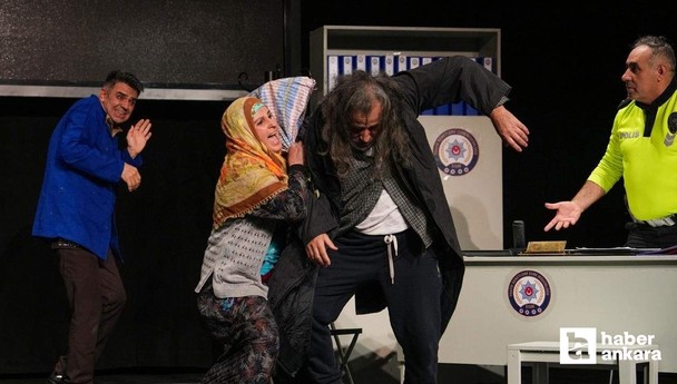 Etimesgut Belediyesi Emekli Tiyatrosu yeni sezonu 'Söz mü?' isimli oyunla açtı!