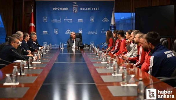 ASKİ Spor'un milli sporcularından Mansur Yavaş'a ziyaret!