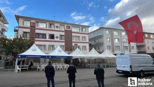 Şehit Cem Dolapci'nın Mamak'taki evinin önüne taziye çadırı kuruldu