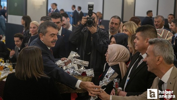 Bakan Tekin, 81 ilden gelen öğretmenlerle Başkent Öğretmenevi'nde buluştu