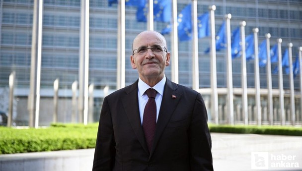 Bakan Şimşek: 'Gelecek yıl enflasyon yüzde 20'nin altına inecek'