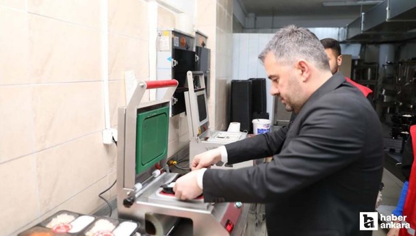 Pursaklar Belediyesi'nden yaşlı, engelli ve kimsesiz kişilere yemek yardımı!