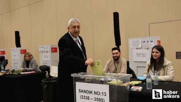 Bendevi Palandöken, Ankara Bakkallar Odası’nda güven tazeledi